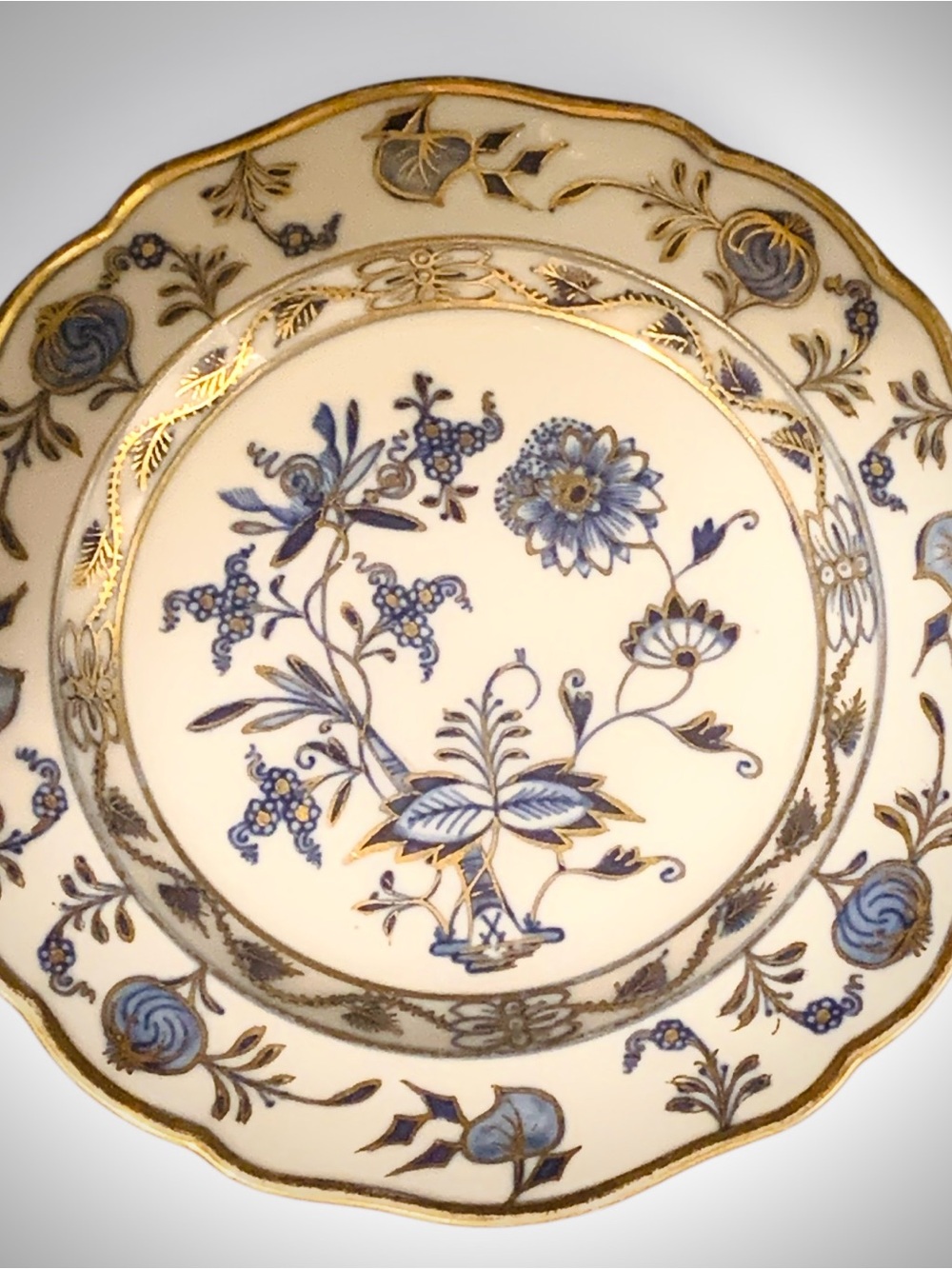 Meissen Blue Onion Gilt Porcelain Small Antique Plate